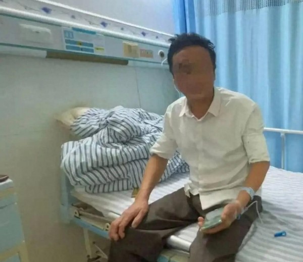 Cảnh b&aacute;o! L&agrave;m 3 việc sau bữa ăn c&oacute; thể g&acirc;y bệnh Alzheimer, b&aacute;c sĩ khuy&ecirc;n: Th&agrave; ngồi y&ecirc;n một chỗ - Ảnh 1.