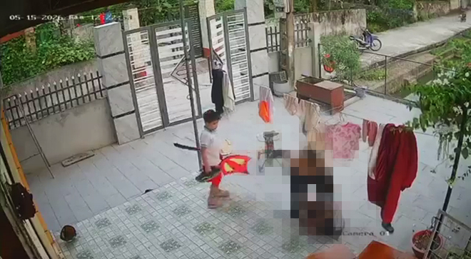 B&eacute; trai 11 tuổi ở Hưng Y&ecirc;n bị đ&aacute;nh nhập viện Nghi trộm diều - Ảnh 1.