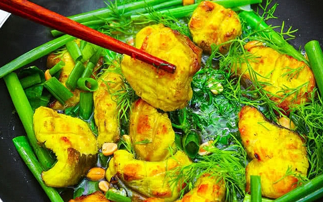 Gia đ&igrave;nh 4 người tử vong sau bữa ăn 