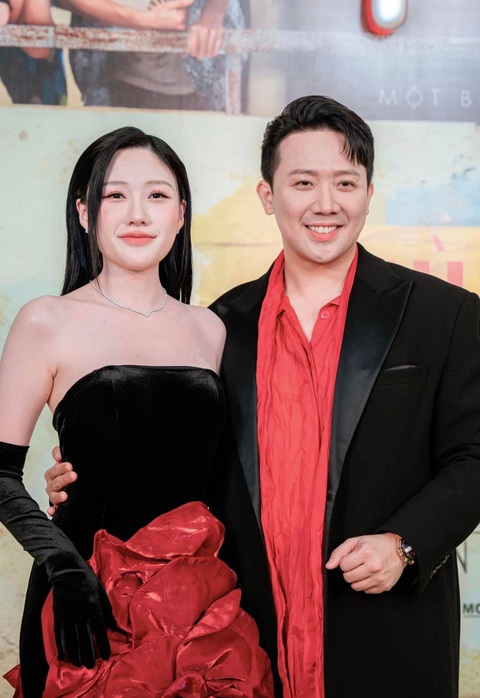Em g&aacute;i ruột n&oacute;ng bỏng, nổi đ&igrave;nh đ&aacute;m của đại gia ng&agrave;n tỷ showbiz Việt, ai cũng k&iacute;nh nể- Ảnh 1.