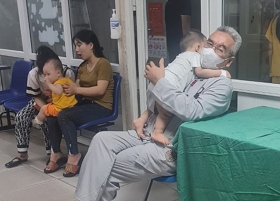 Bố mẹ nghỉ hưu chứ không chuyển công tác, giúp chăm cháu là tình cảm chứ không phải nghĩa vụ - Ảnh 3.