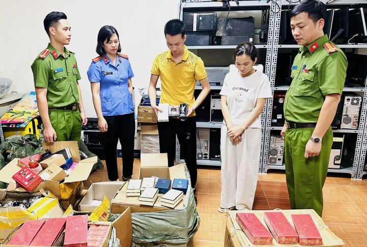 Triệt ph&aacute; đường d&acirc;y bu&ocirc;n nước hoa giả tại Thanh H&oacute;a với doanh thu 200 tỷ đồng - Ảnh 1.
