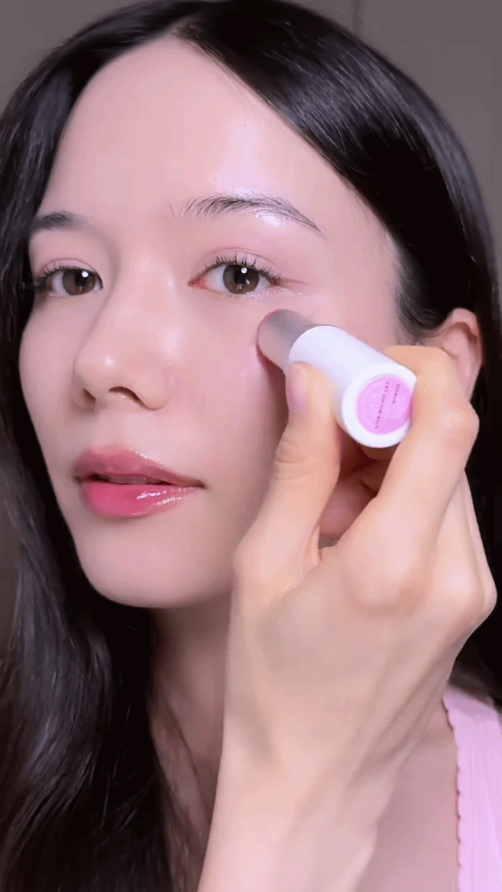 G&aacute;i H&agrave;n đổ x&ocirc; mua 