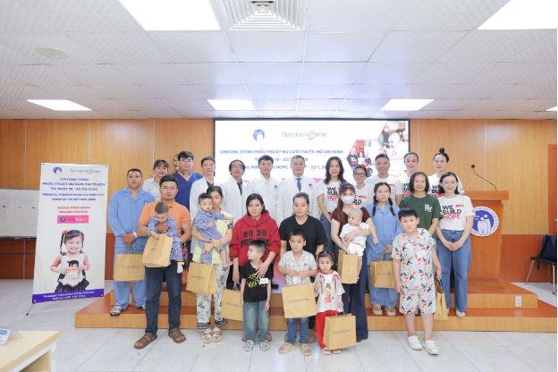 Hồi sinh nụ cười trẻ thơ: AVAKids v&agrave; Operation Smile triển khai đợt phẫu thuật miễn ph&iacute; đầu ti&ecirc;n của giai đoạn mới - Ảnh 1.