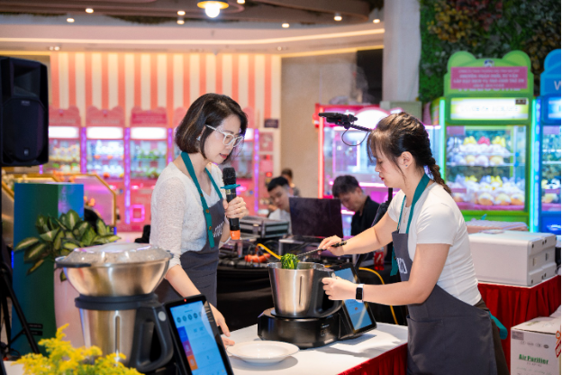 Sự kiện trải nghiệm robot nấu ăn INNOCHEF NEXT 1 robot c&acirc;n cả căn bếp - Ảnh 4.