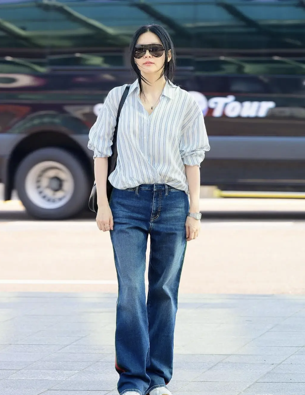 Lee Young Ae l&agrave;m b&ugrave;ng nổ phong c&aacute;ch 