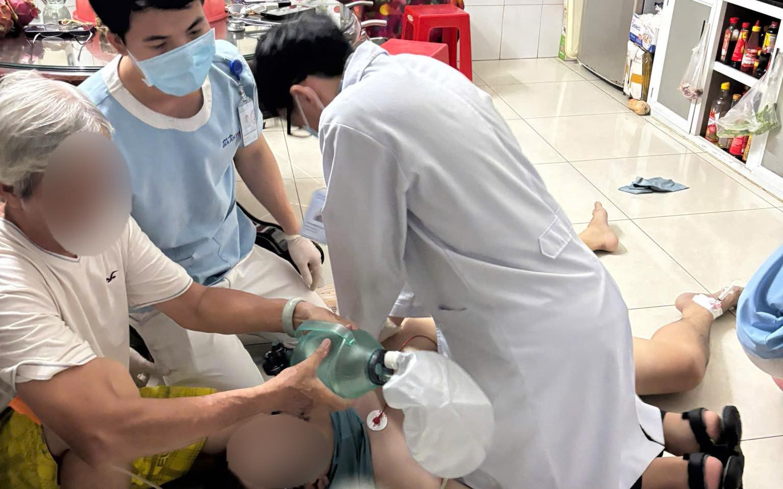 Ăn loại tr&aacute;i c&acirc;y n&agrave;y, da tự chống tia UV tốt hơn - Ảnh 2.