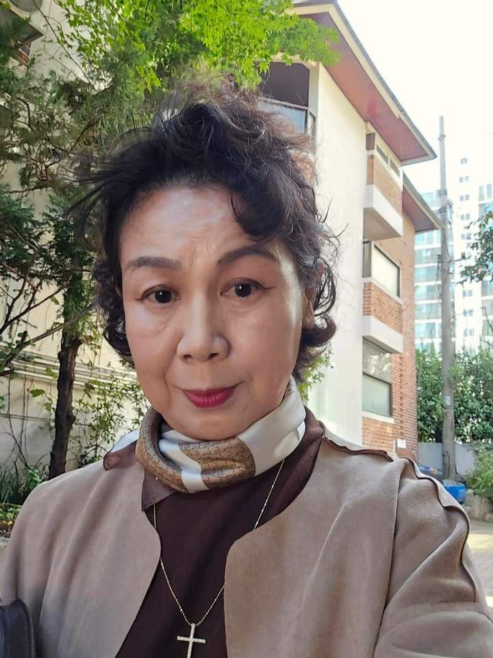 &ldquo;Tiền dưỡng gi&agrave; đừng giao hết cho con&rdquo;: B&agrave;i học đau l&ograve;ng của nhiều người lớn tuổi sau tuổi nghỉ hưu - Ảnh 1.