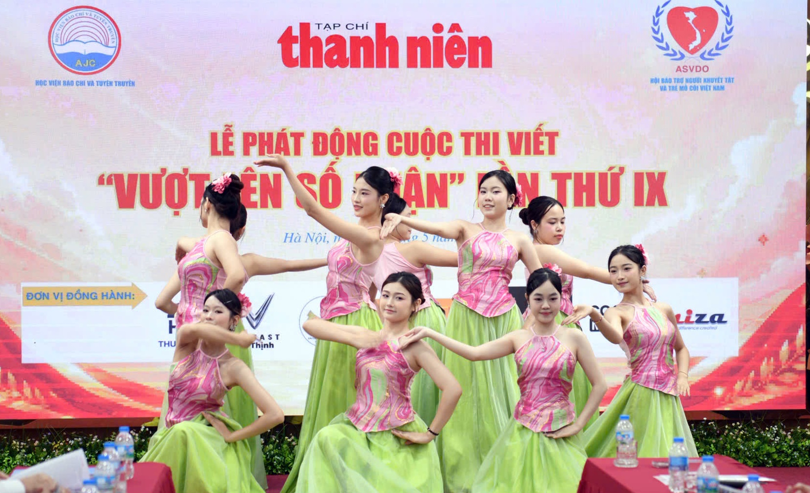 Ph&aacute;t động Cuộc thi viết &ldquo;Vượt l&ecirc;n số phận&rdquo; lần thứ IX- Ảnh 17.