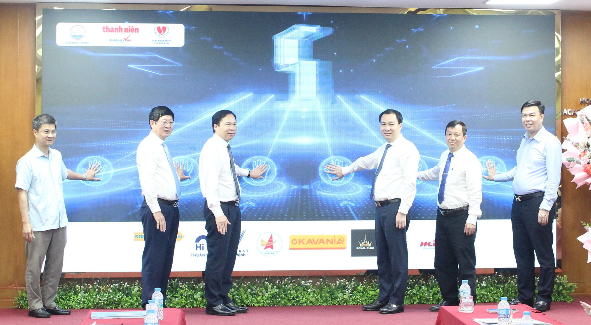 Ph&aacute;t động Cuộc thi viết &ldquo;Vượt l&ecirc;n số phận&rdquo; lần thứ IX- Ảnh 6.