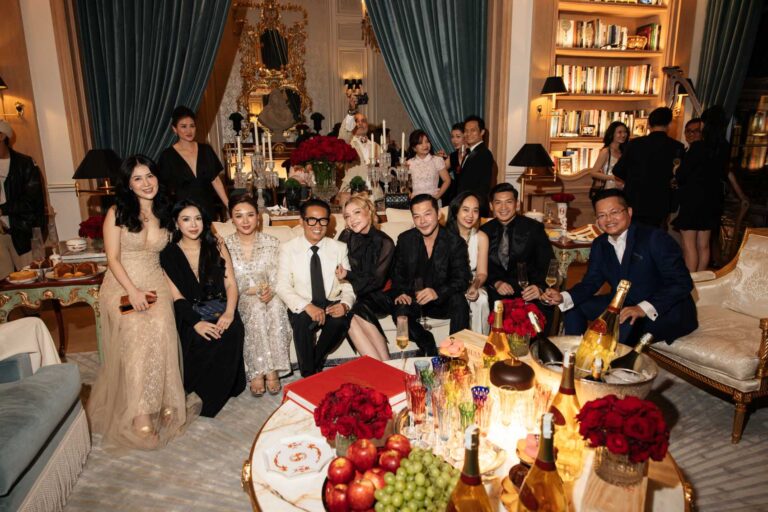 Dinh thự triệu đ&ocirc; của NTK Th&aacute;i C&ocirc;ng v&agrave; bữa tiệc k&iacute;n đầy xa hoa - Ảnh 7.