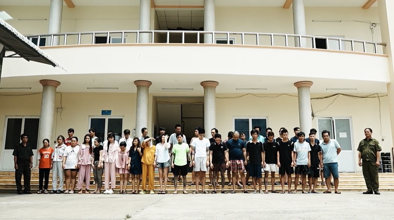C&ocirc;ng an TPHCM triệt ph&aacute; đường d&acirc;y ma t&uacute;y lớn , bắt 140 đối tượng năm 2026 - Ảnh 5.