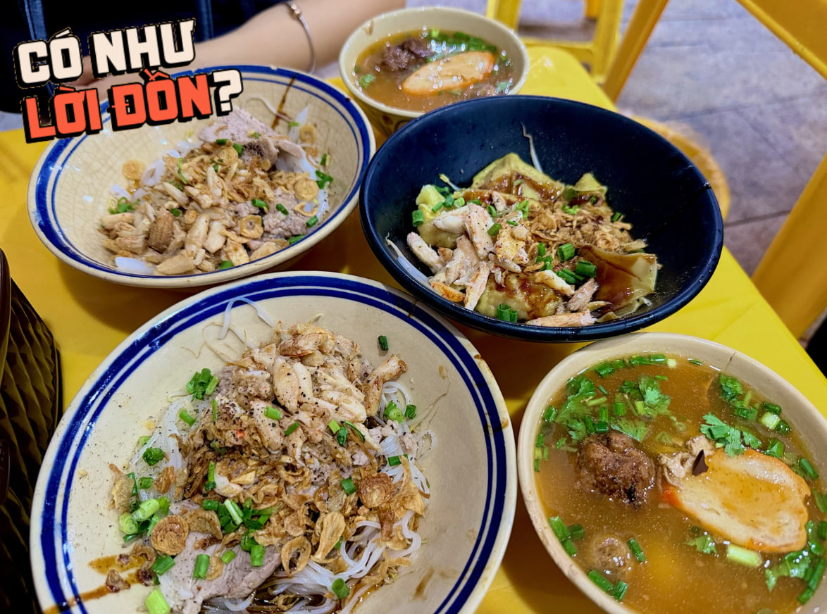 Thử b&aacute;nh canh cua trộn kh&ocirc; tại Ph&uacute; Nhuận với sốt cua đặc biệt hấp dẫn - Ảnh 1.