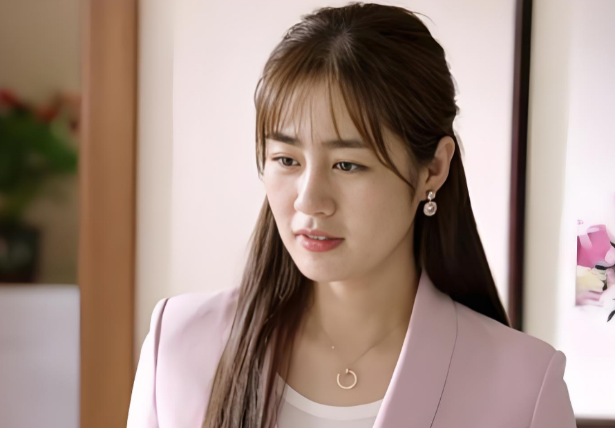 Đ&atilde; nhẫn nhục gọi điện xin tiền chồng cũ m&agrave; c&acirc;u đ&aacute;p trả của anh ta khiến t&ocirc;i điếng người, kh&ocirc;ng thể nghe theo- Ảnh 1.