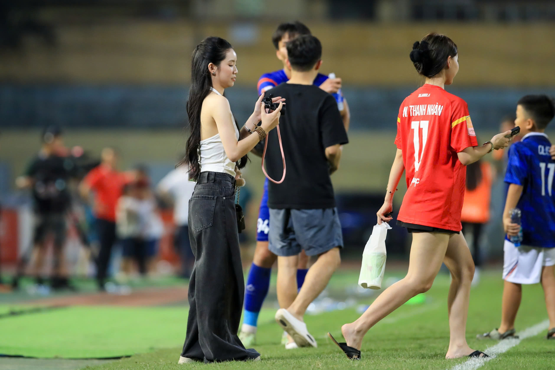 Vợ người mẫu của Thanh Nh&agrave;n lần đầu xuất hiện, khoe sắc v&oacute;c sau sinh - Ảnh 2.