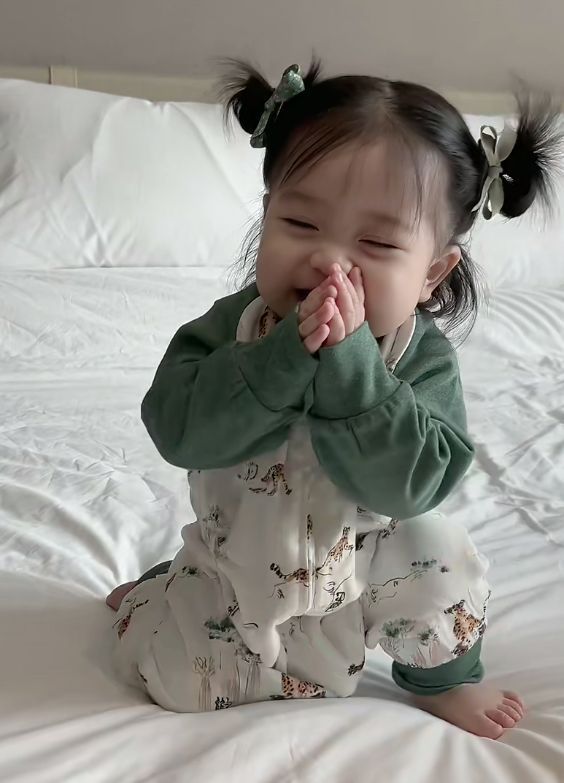 Vì sao có những đứa trẻ luôn nhận được thiện cảm của người lớn từ những tiếp xúc đầu tiên? - Ảnh 3.