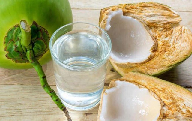 7 nh&oacute;m người 