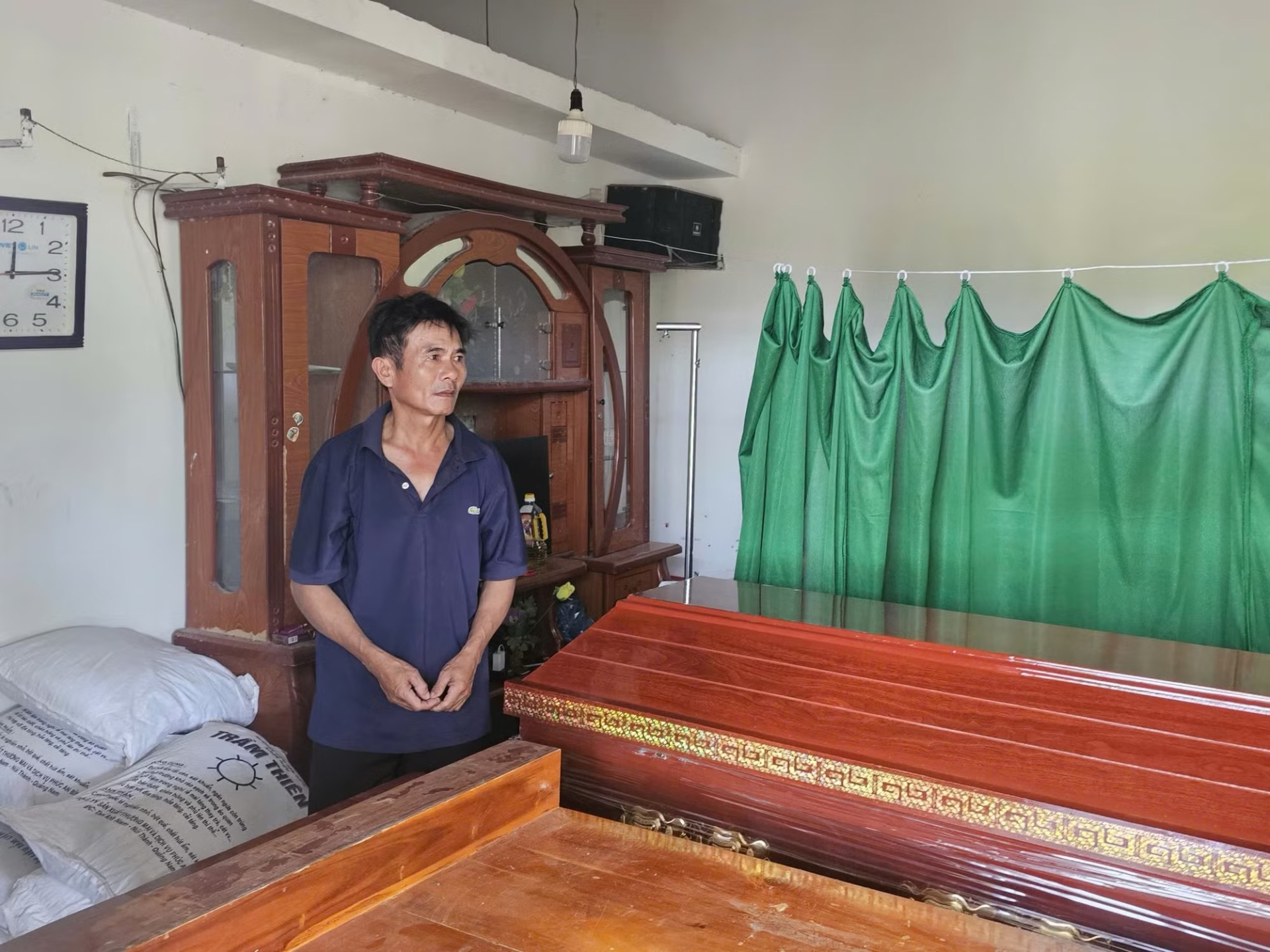 Bi kịch tr&ecirc;n s&ocirc;ng Tr&agrave; Kh&uacute;c: Nỗi đau của gia đ&igrave;nh ngh&egrave;o mất ba trẻ em - Ảnh 2.