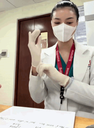 Đăng video lấy mẫu bệnh phẩm,
