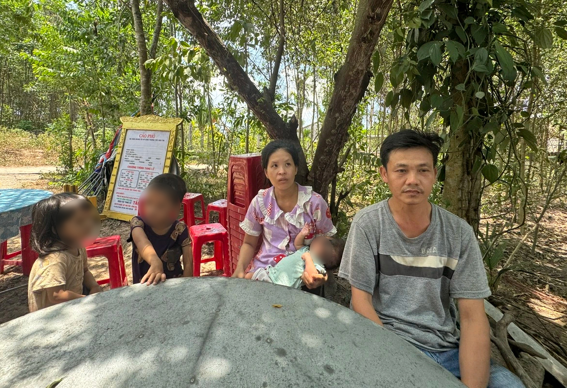 Bi kịch tr&ecirc;n s&ocirc;ng Tr&agrave; Kh&uacute;c: Nỗi đau của gia đ&igrave;nh ngh&egrave;o mất ba trẻ em - Ảnh 1.