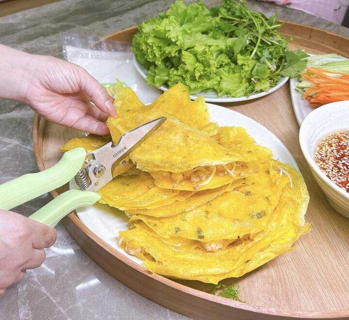 C&aacute;ch l&agrave;m b&aacute;nh x&egrave;o bằng chảo chống d&iacute;nh si&ecirc;u dễ v&agrave; ngon tại nh&agrave; năm 2026 - Ảnh 7.