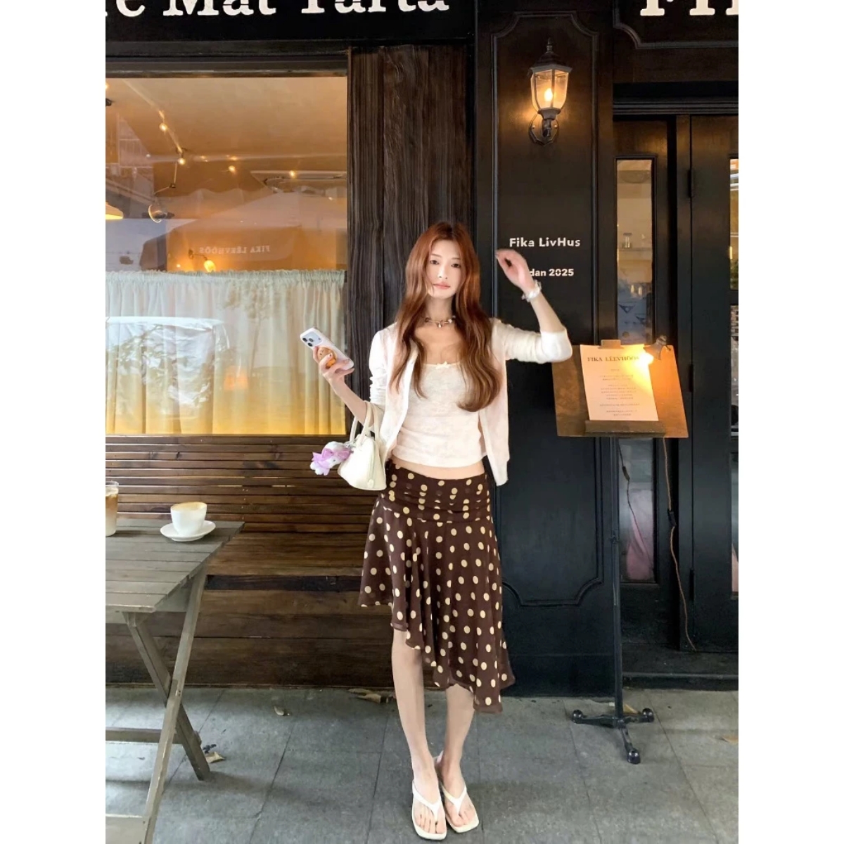 Phong c&aacute;ch &ldquo;quiet luxury&rdquo; của fashionista Đức đang l&agrave; h&igrave;nh mẫu mặc đẹp m&ugrave;a h&egrave; - Ảnh 12.