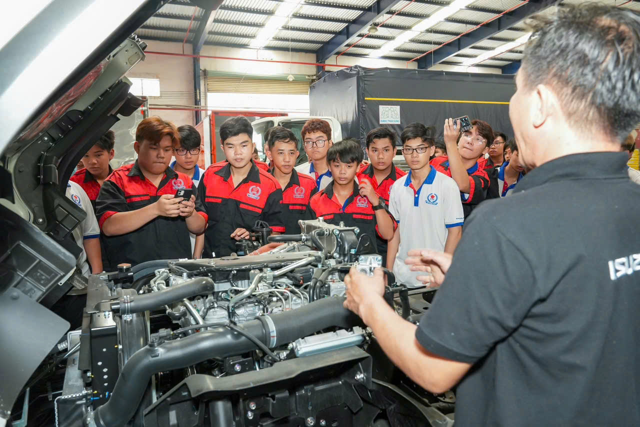 Nhiều ng&agrave;nh học m&agrave; AI kh&ocirc;ng thể thay thế - Ảnh 1.