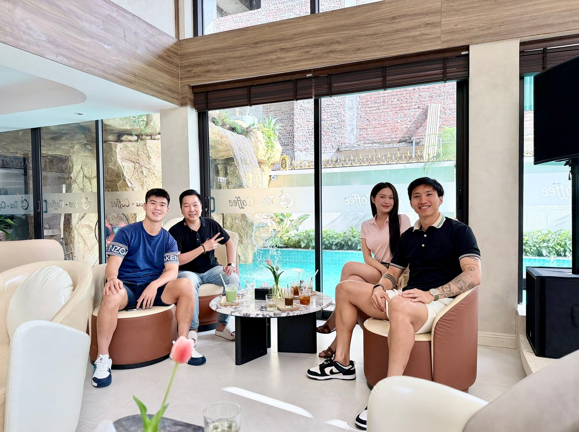 Do&atilde;n Hải My v&agrave; Đo&agrave;n Văn Hậu: Cuộc sống h&ocirc;n nh&acirc;n hạnh ph&uacute;c v&agrave; nu&ocirc;i dạy con c&aacute;i 2026 - Ảnh 1.