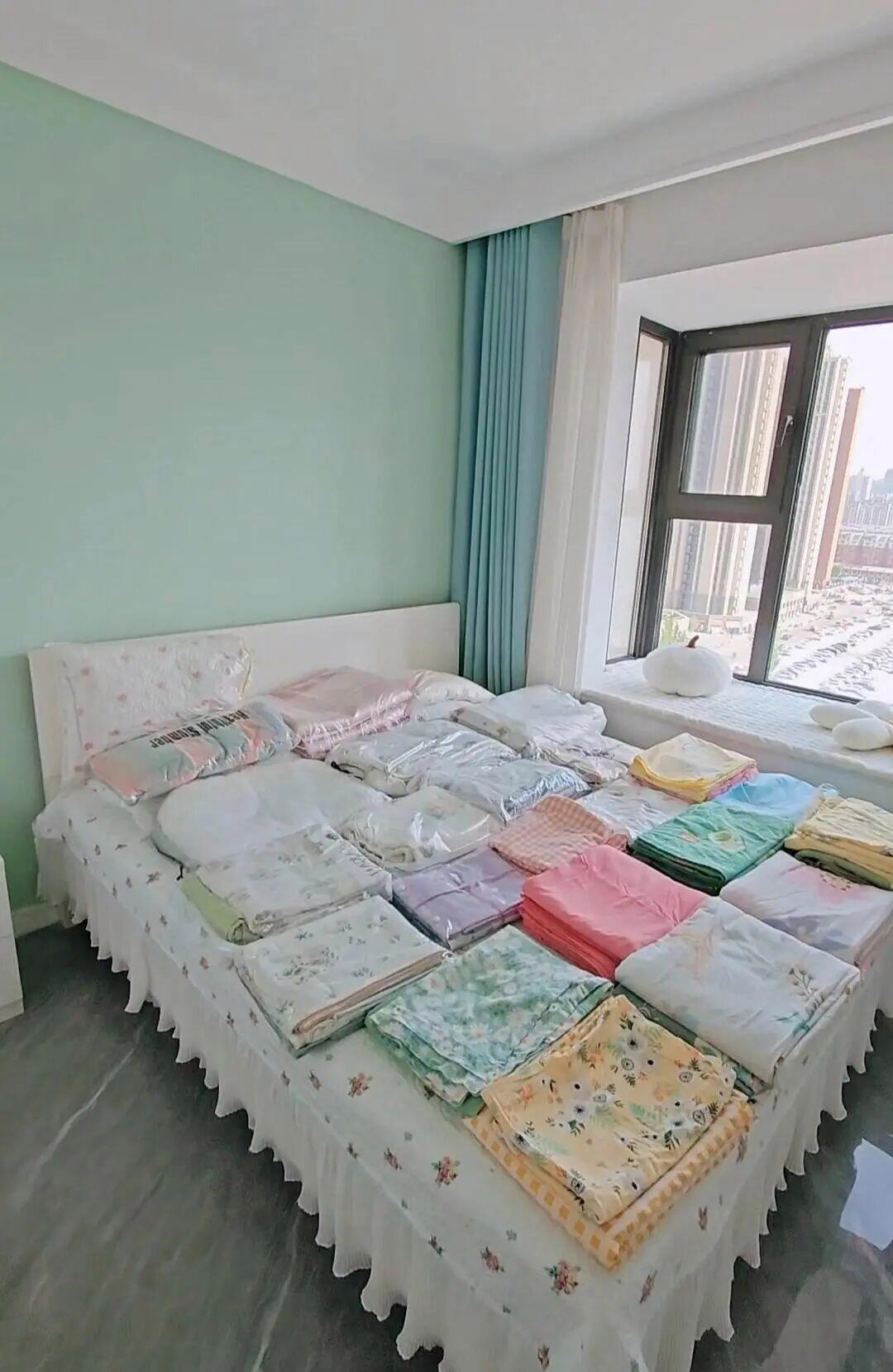 &ldquo;Mua v&igrave; th&iacute;ch&rdquo; rồi để đ&oacute;: 5 m&oacute;n đồ nhiều phụ nữ mua c&agrave;ng nhiều c&agrave;ng thấy&hellip; chật nh&agrave; v&agrave; tốn tiền - Ảnh 1.