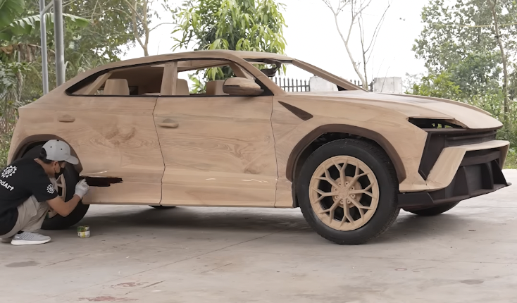 &Ocirc;ng bố Bắc Ninh chế tạo si&ecirc;u xe gỗ giống Lamborghini Urus độc đ&aacute;o cho con trai - Ảnh 5.