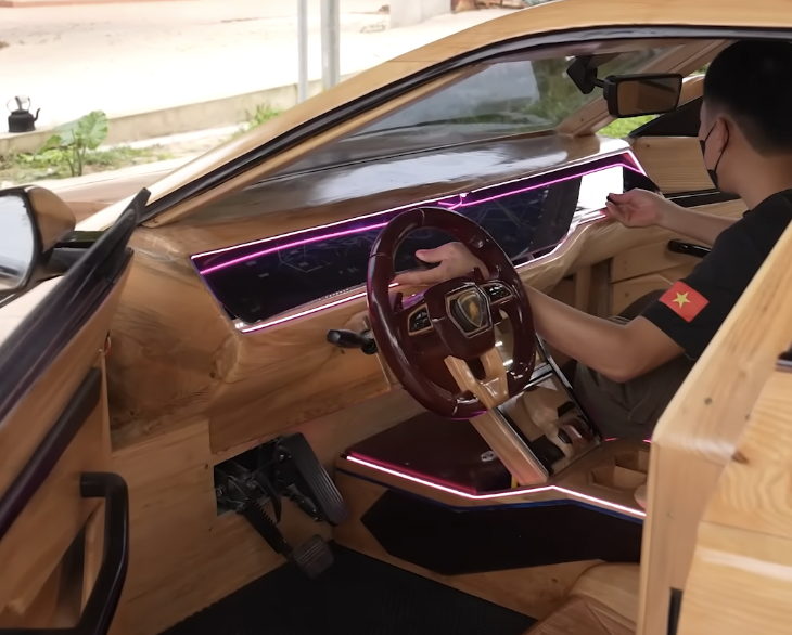 &Ocirc;ng bố Bắc Ninh chế tạo si&ecirc;u xe gỗ giống Lamborghini Urus độc đ&aacute;o cho con trai - Ảnh 6.