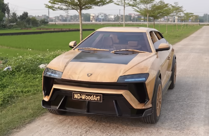 &Ocirc;ng bố Bắc Ninh chế tạo si&ecirc;u xe gỗ giống Lamborghini Urus độc đ&aacute;o cho con trai - Ảnh 7.