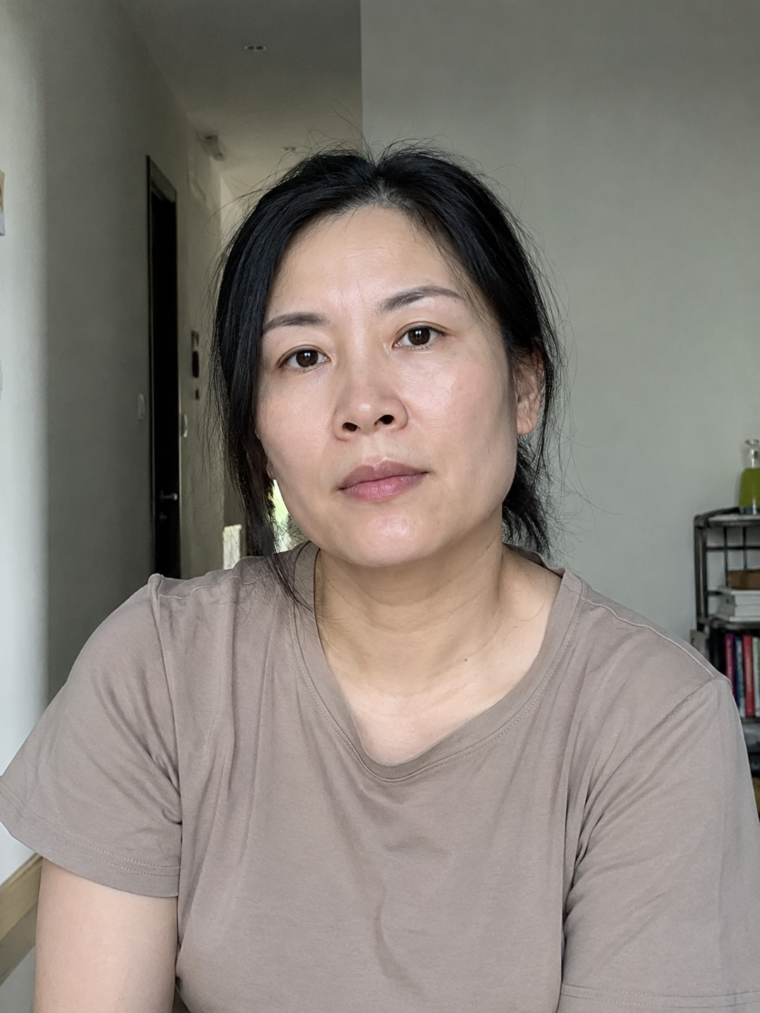 Sau 5 năm làm nội trợ toàn thời gian, tôi nhận ra điều khiến phụ nữ kiệt sức nhất không phải việc nhà - mà là áp lực tài chính khi không có thu nhập riêng - Ảnh 1.