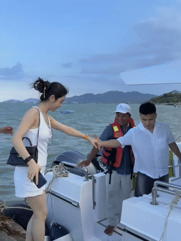 Chu Thanh Huyền khoe body n&oacute;ng bỏng b&ecirc;n Quang Hải , b&iacute; quyết mẹ v&agrave; b&eacute; hạnh ph&uacute;c 2026 - Ảnh 7.