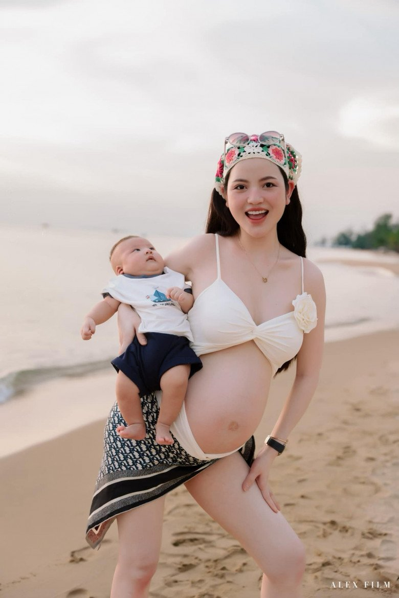 Chu Thanh Huyền khoe body n&oacute;ng bỏng b&ecirc;n Quang Hải , b&iacute; quyết mẹ v&agrave; b&eacute; hạnh ph&uacute;c 2026 - Ảnh 6.
