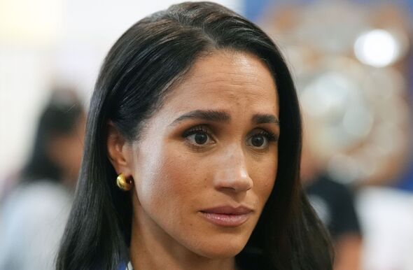 Meghan Markle quyết định đi một m&igrave;nh , kiếm tiền nhiều hơn v&agrave; tr&aacute;nh drama với Harry - Ảnh 1.