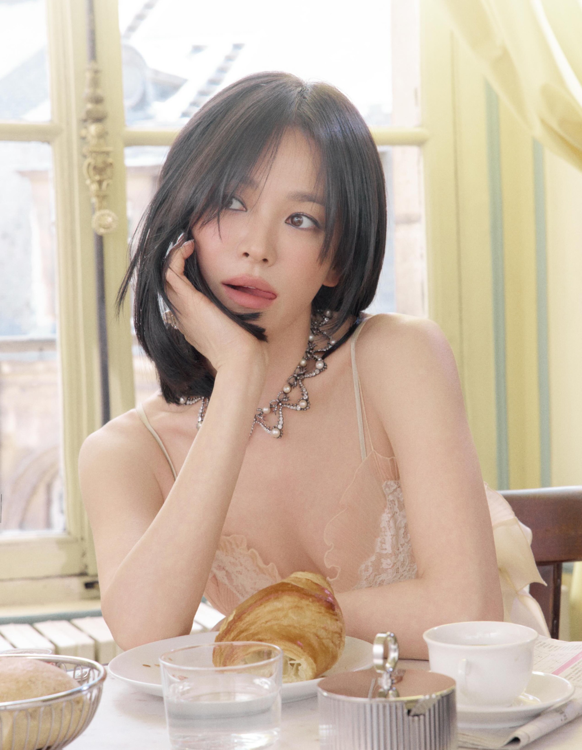 Song Hye Kyo th&aacute;ch thức tuổi t&aacute;c chỉ với 1 kiểu t&oacute;c- Ảnh 1.