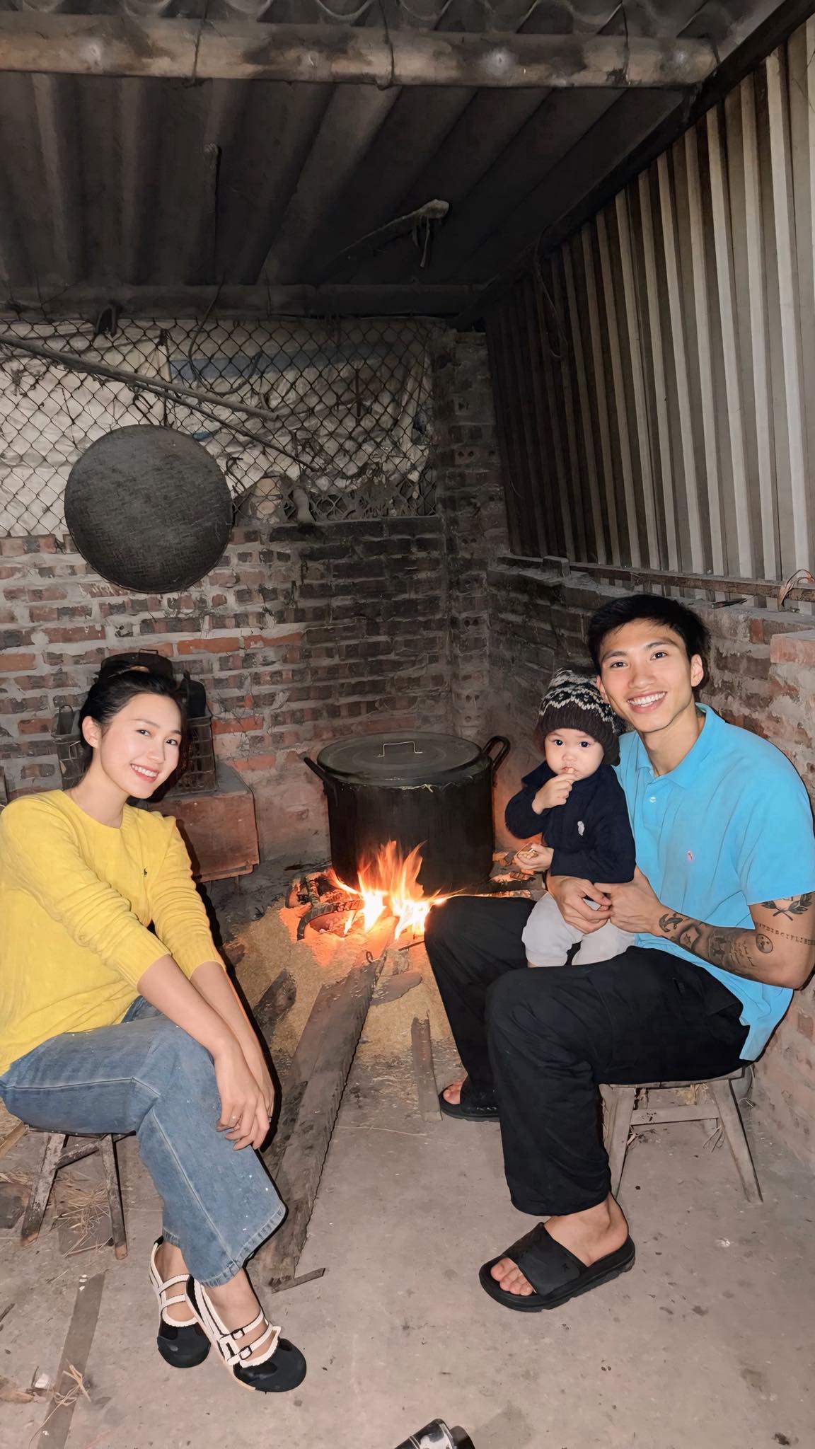 Do&atilde;n Hải My trở th&agrave;nh n&agrave;ng d&acirc;u hiện đại tại qu&ecirc; Văn Hậu , trải nghiệm cuộc sống th&uacute; vị - Ảnh 2.