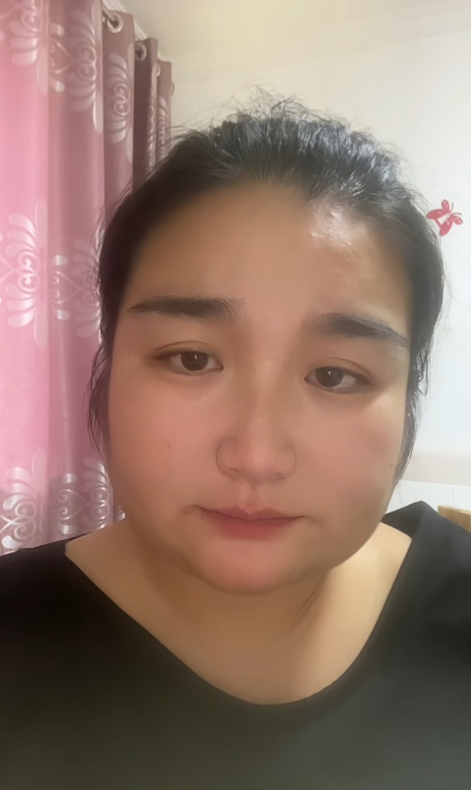 B&eacute; g&aacute;i 3 tuổi bị bạo h&agrave;nh dẫn đến tử vong: &Aacute;n tử h&igrave;nh cho d&igrave; ghẻ v&agrave; t&ugrave; chung th&acirc;n cho bố - Ảnh 2.