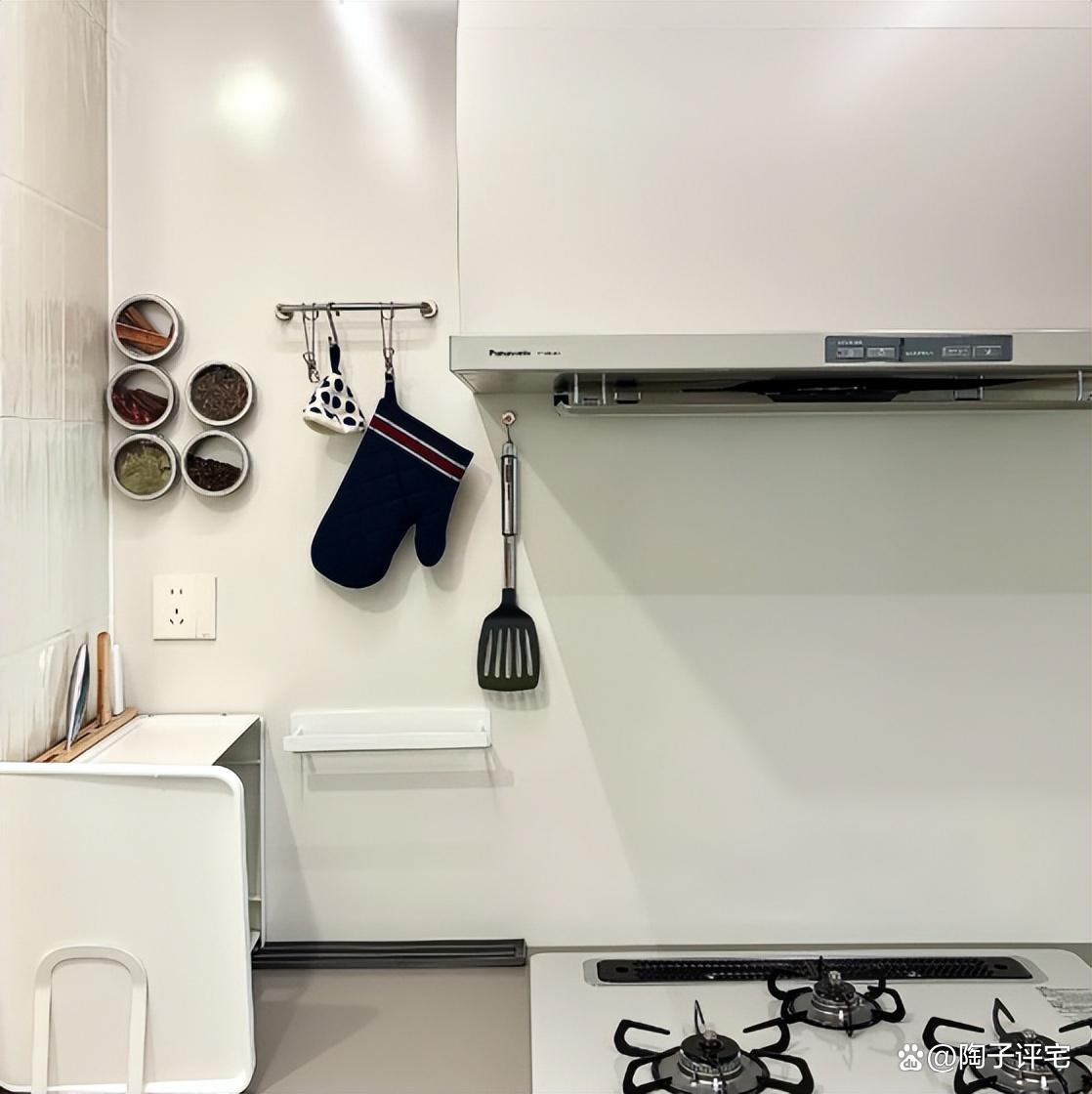Cùng sửa bếp, tôi chi nhiều hơn hàng xóm gần 35 triệu đồng - đến khi dọn vào ở mới thấy: Có những khoản “đắt” nhưng đáng từng đồng - Ảnh 2.
