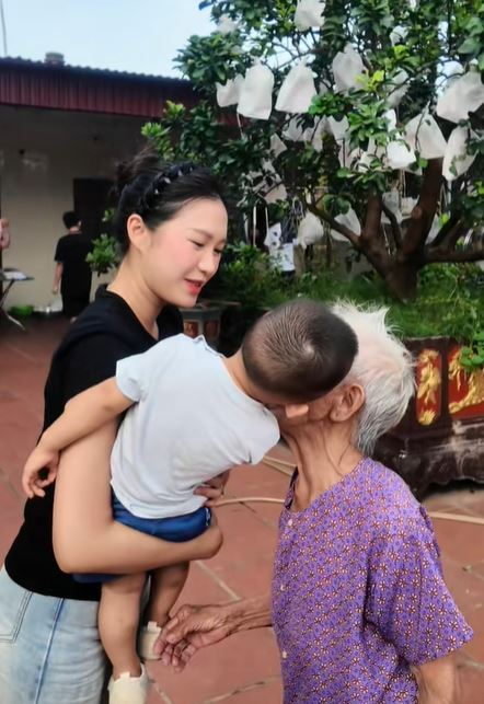 Do&atilde;n Hải My trở th&agrave;nh n&agrave;ng d&acirc;u hiện đại tại qu&ecirc; Văn Hậu , trải nghiệm cuộc sống th&uacute; vị - Ảnh 6.