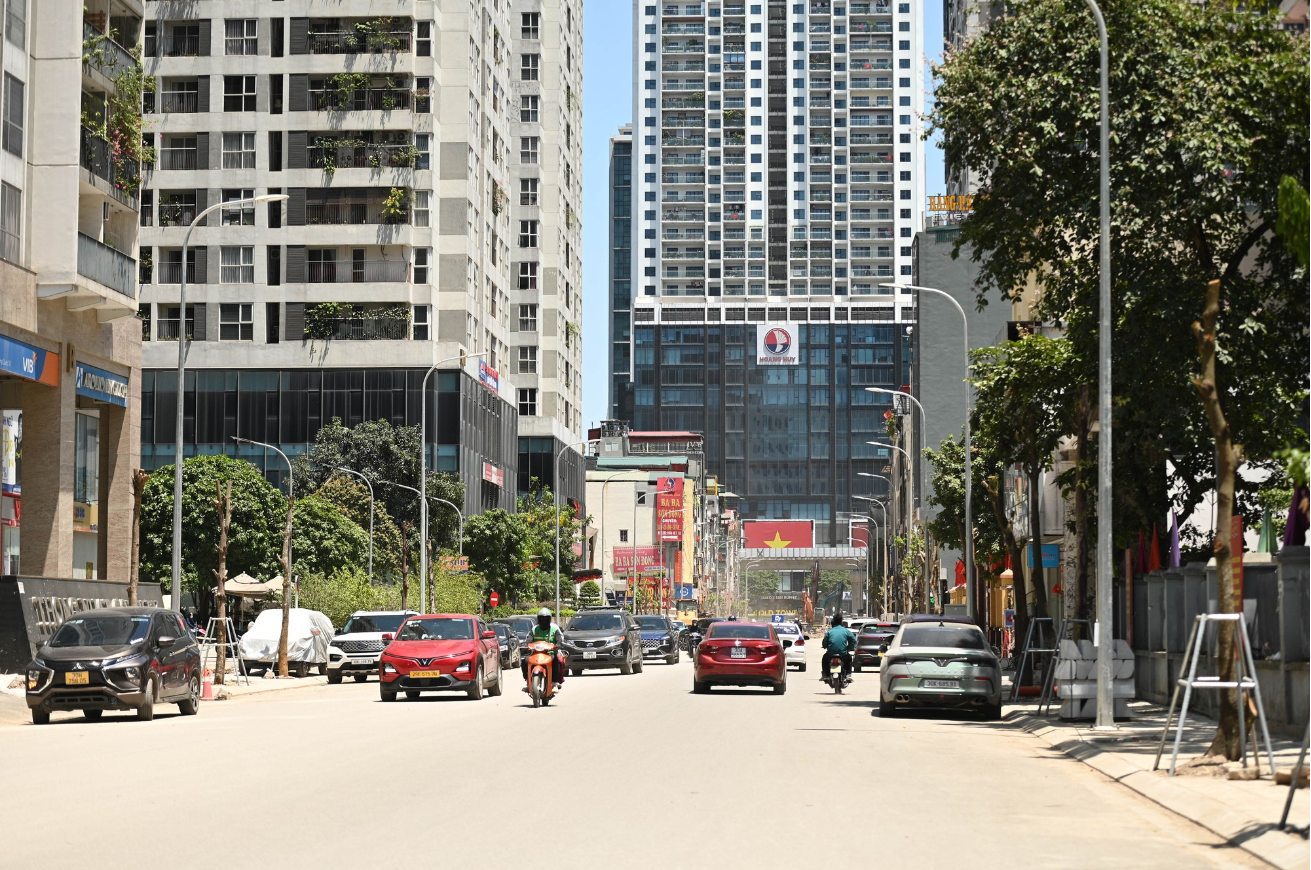 Dự b&aacute;o thời tiết miền Bắc v&agrave; miền Trung th&aacute;ng 5 năm 2026: Nắng n&oacute;ng v&agrave; mưa d&ocirc;ng - Ảnh 1.