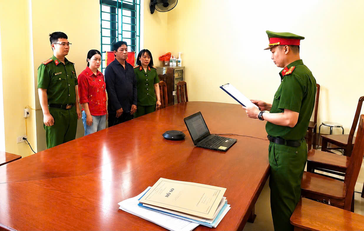 Vụ nữ du kh&aacute;ch người Anh gặp nạn tại H&agrave; Giang: Khởi tố t&agrave;i xế xe &ocirc;m - Ảnh 1.