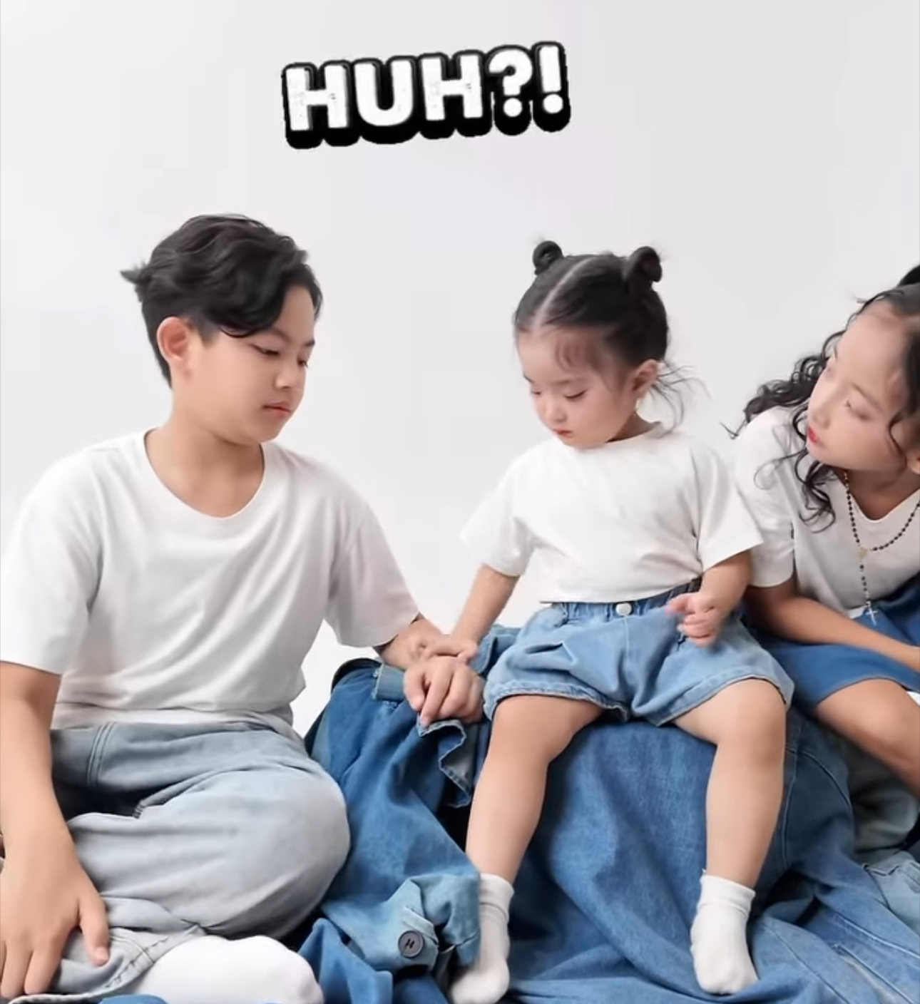 3 nh&oacute;c tỳ nh&agrave; Kh&aacute;nh Thi - Phan Hiển đ&aacute;ng y&ecirc;u đ&oacute;n h&egrave; tuyệt vời  - Ảnh 4.