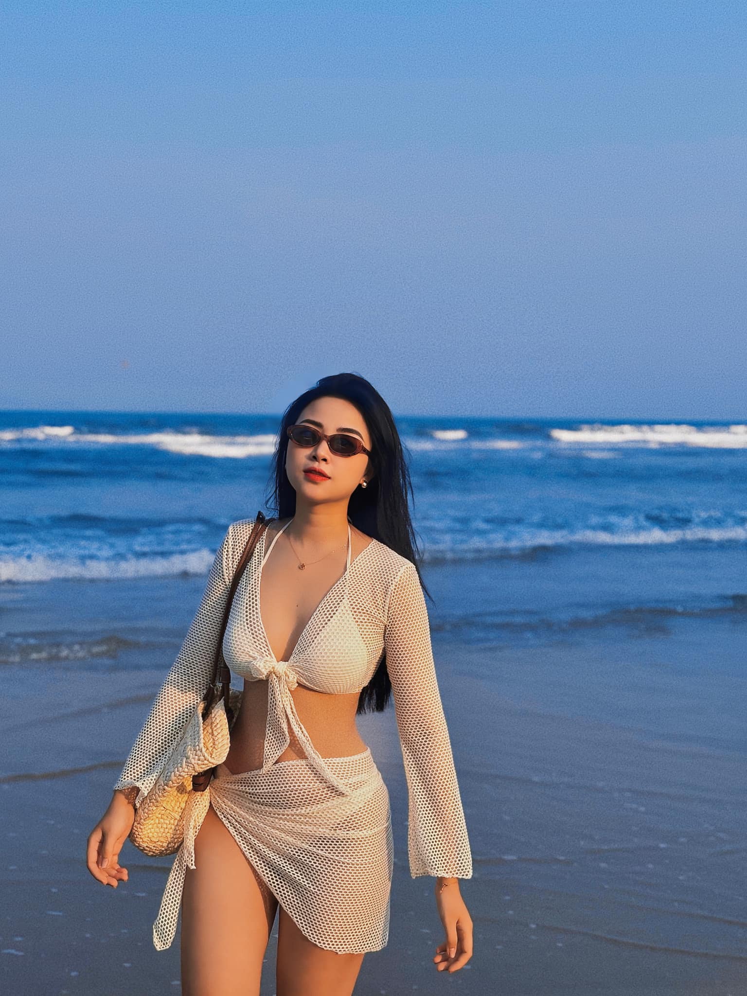 V&otilde; Nhật Linh: H&agrave;nh tr&igrave;nh lấy lại v&oacute;c d&aacute;ng sau sinh đầy cảm hứng - Ảnh 11.