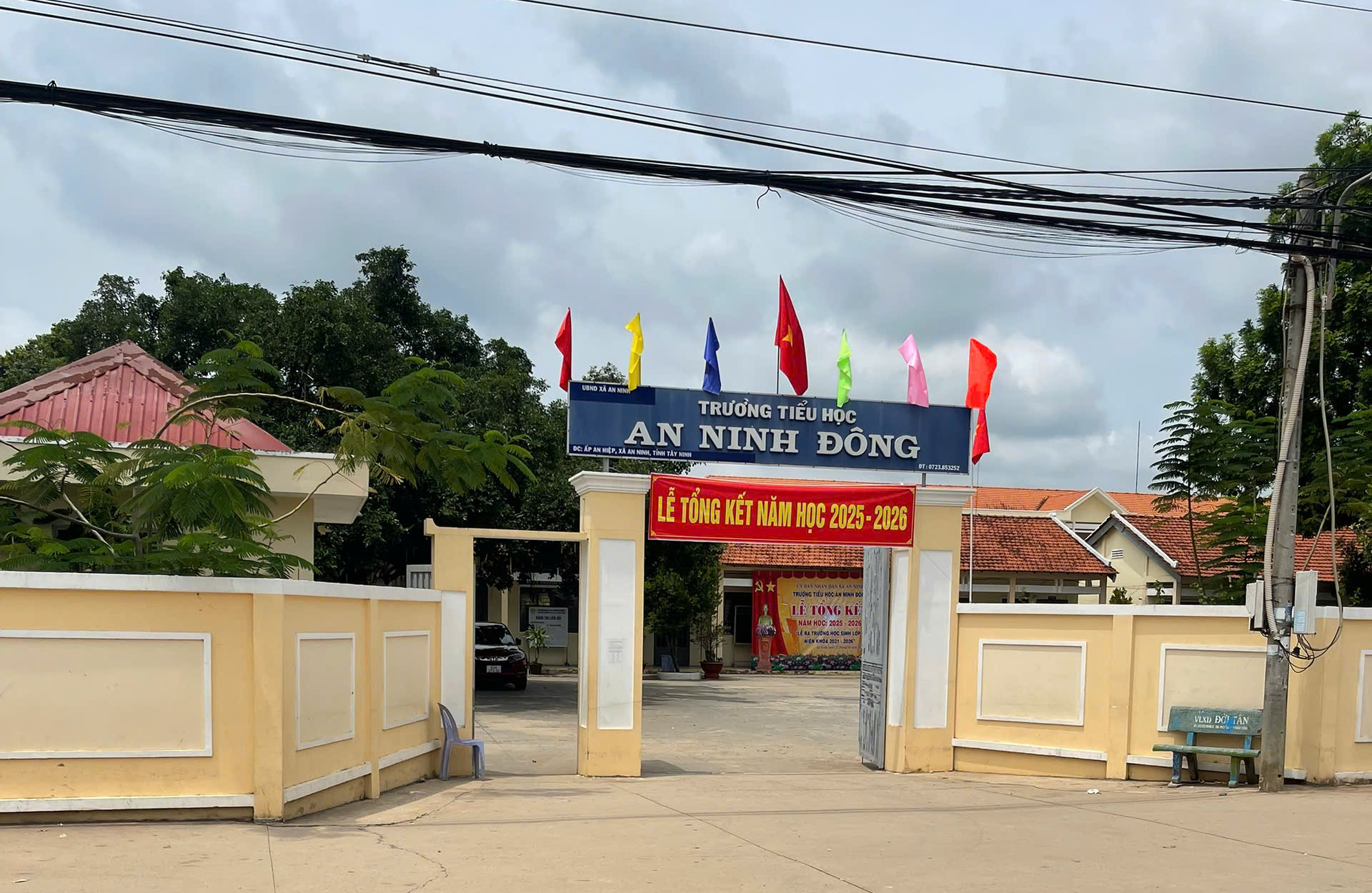 Trước ng&agrave;y nghỉ h&egrave;, 1 nam sinh lớp 5 nhập viện cấp cứu v&igrave; bị bạn 