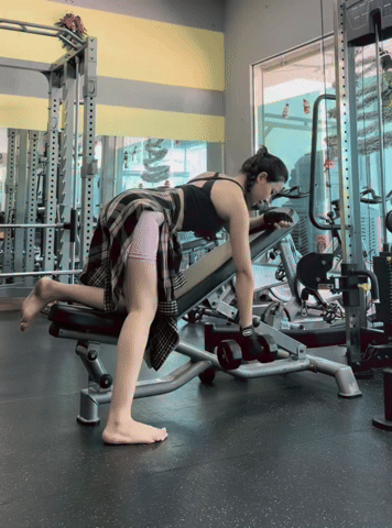 V&otilde; Nhật Linh: H&agrave;nh tr&igrave;nh lấy lại v&oacute;c d&aacute;ng sau sinh đầy cảm hứng - Ảnh 1.
