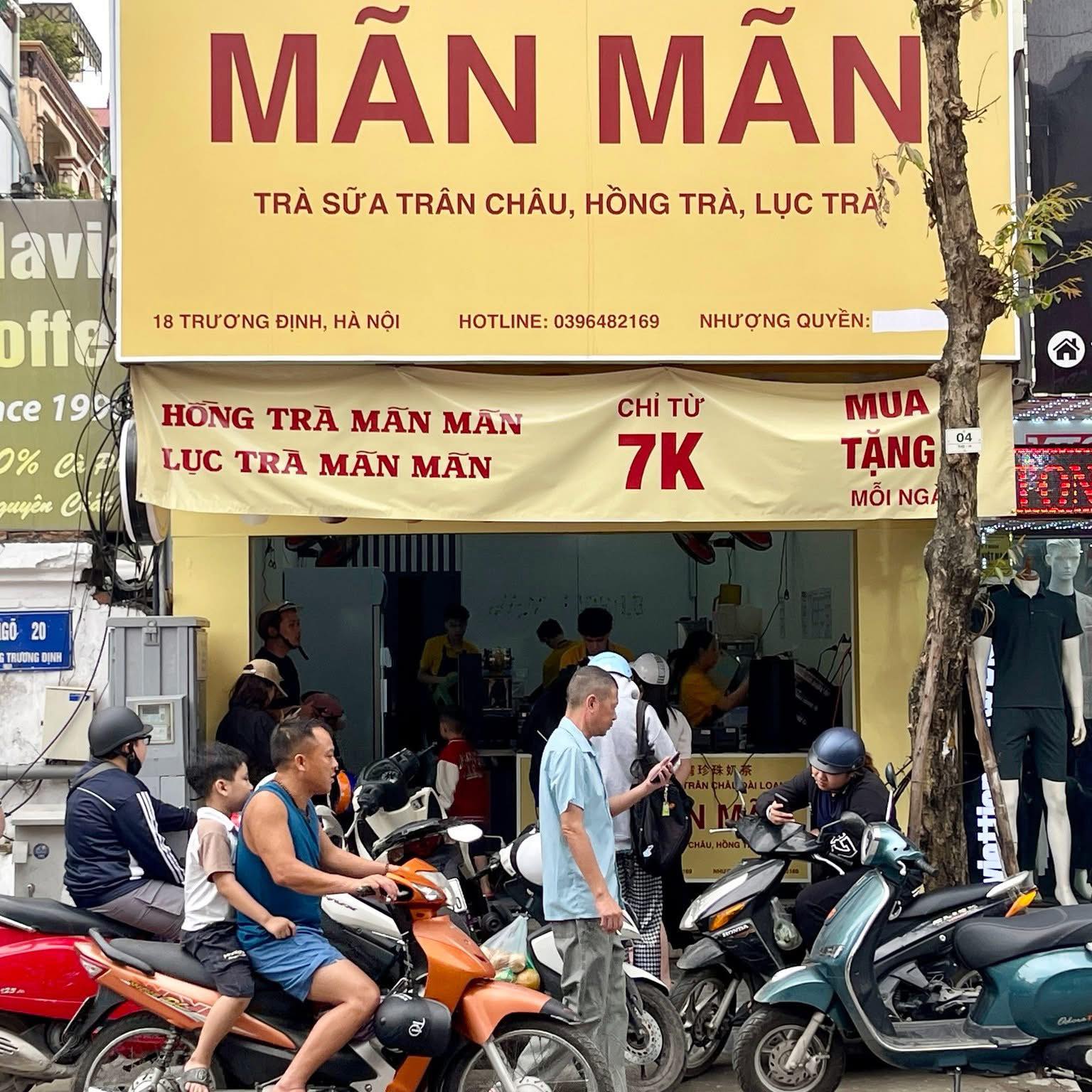 Tr&agrave; sữa gi&aacute; rẻ 7 . 000 Đồng đổ bộ H&agrave; Nội , n&oacute;ng 40 độ vẫn đ&ocirc;ng kh&aacute;ch - Ảnh 5.