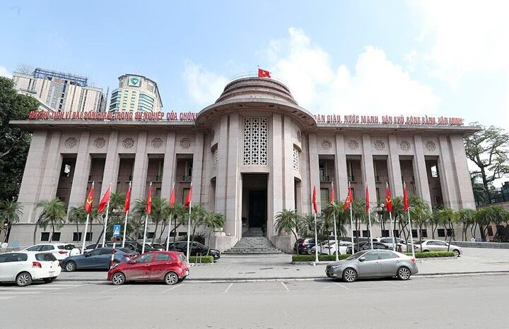 Ng&acirc;n h&agrave;ng Nh&agrave; nước cảnh b&aacute;o về việc sử dụng v&agrave;ng để giao dịch bất động sản - Ảnh 1.