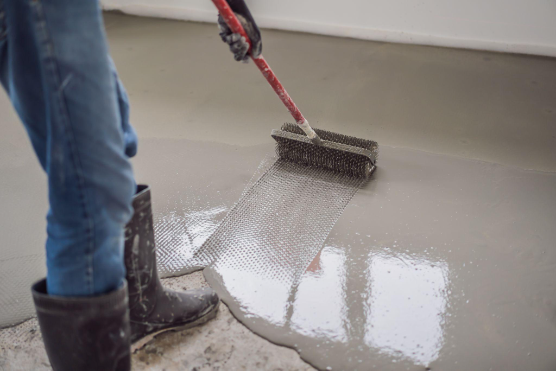 Kiểm soát chi phí công trình nhờ công nghệ vữa tự san phẳng mới